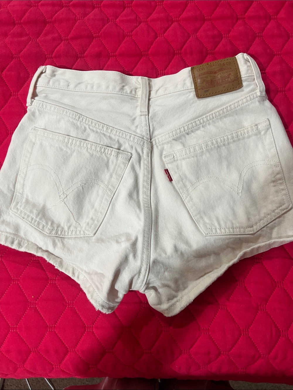 Levi's White Denim Shorts - Picture 6 of 8